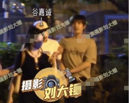 酒吧小陈爆料事件视频大全,视频大全揭秘惊人内幕